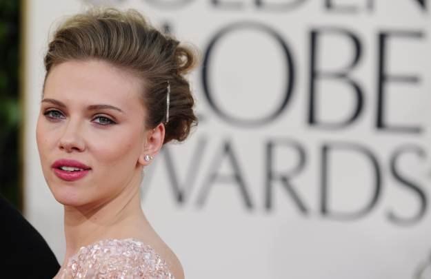 Scarlett Johansson - jej prywatne zdjęcia, wykradzione z telefonu, to sprawka hakerów /AFP