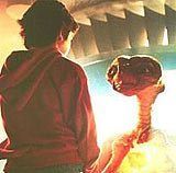 Scena pożegnania z filmu "E.T." /
