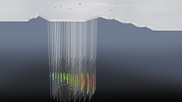 Schemat wskazań fotopowielaczy rejestrujących w laboratorium IceCube przelot neutrina /IceCube Collaboration/NSF /Materiały prasowe