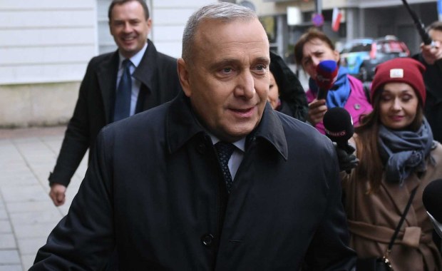 Schetyna: Jeżeli ktoś robi to po cichu, to jest to korupcja polityczna