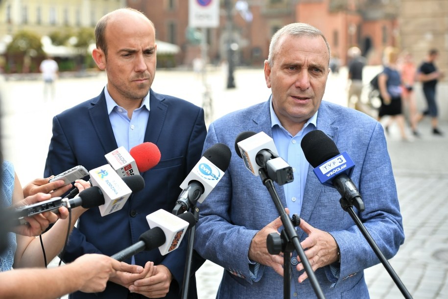 Schetyna: Nie godzimy się na politykę nienawiści /Maciej Kulczyński /PAP