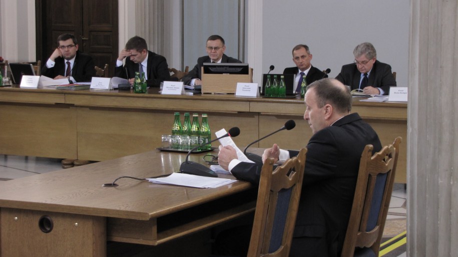 Schetyna od południa zeznaje przed komisją hazardową &nbsp; /Mariusz Piekarski, RMF FM /poboczem.pl