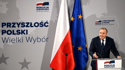 Schetyna zadaje pięć pytań prezesowi PiS, m.in. o dymisje szefów MEN i MON