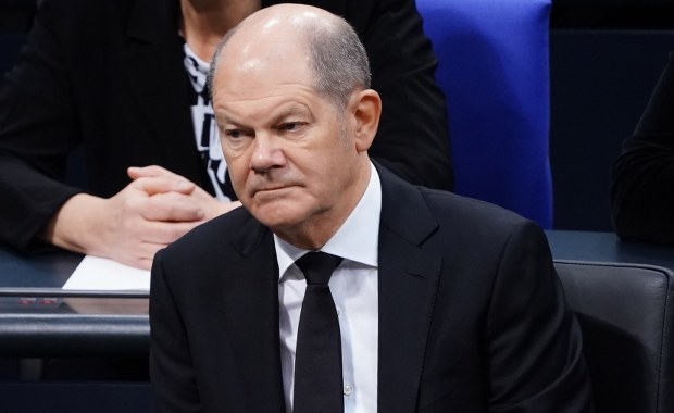 Scholz o czołgach dla Ukrainy: Zawsze mamy na uwadze bezpieczeństwo Niemiec 