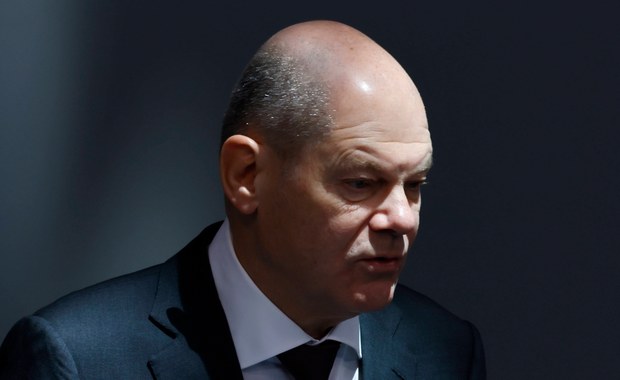 Scholz regularnie rozmawia z Putinem. "Jest uprzejmą osobą"
