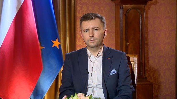 Schreiber przypomniał zapowiedziany przez premiera program tzw. tarczy 2.0 zakładający wsparcie przedsiębiorców kwotą 35 mld zł z PFR /Polsat News