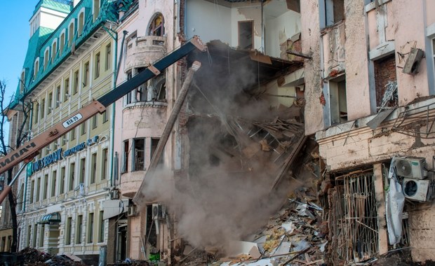 Schron w teatrze w Mariupolu przetrwał bombardowanie. "Ukraińcy bronią europejskich wartości"[RELACJA]
