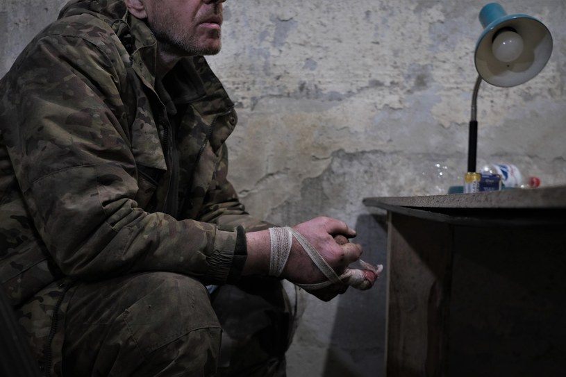 Schwytany przez ukraińskie siły członek grupy Wagnera /SERGEY SHESTAK /AFP