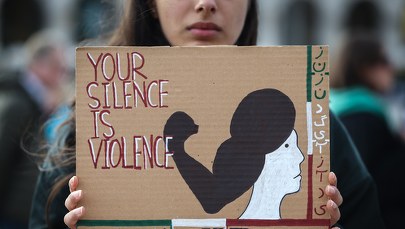 Ściągnęły hidżaby, by poprzeć protestujących. Irańskie aktorki zatrzymane