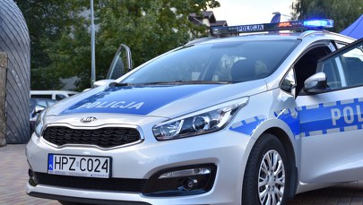 Ścigało go kilka radiowozów. Uszkodził siedem aut
