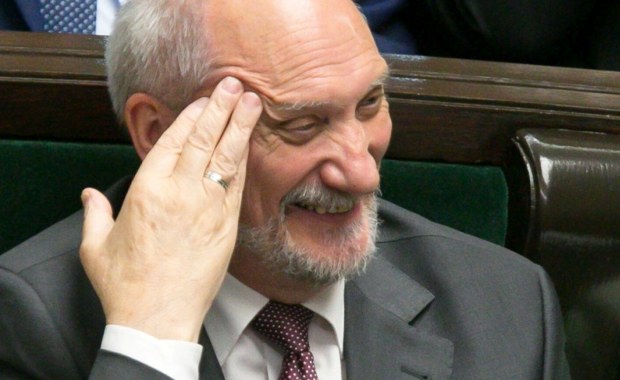 ​Ściśle tajny wniosek w sprawie Macierewicza