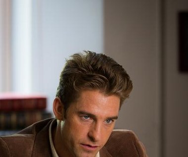 Scott Speedman w scenie z filmu "Internat"