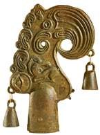 Scytyjska sztuka, brązowe zwieńczenie drewnianego drąga z zawieszonymi dwoma brzękadłami, V. p. /Encyklopedia Internautica