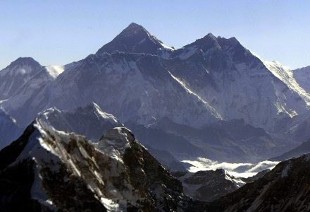 Seagate gwarantuje, że dyski pracowały nawet na szczytach górskich sięgających 5000 m.n.p.m /AFP