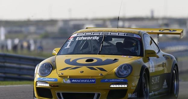 Sean Edwards podczas wyścigu Porsche Cup /Informacja prasowa