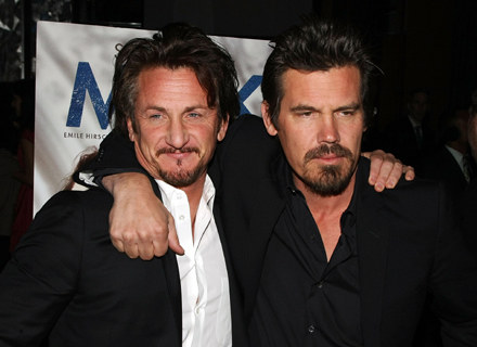 Sean Penn i Josh Brolin / fot. Andrew H. Walker /Getty Images/Flash Press Media