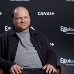 Sebastian Stankiewicz o roli w „Edukacji XD”. Czy jego bohater może jeszcze powrócić?