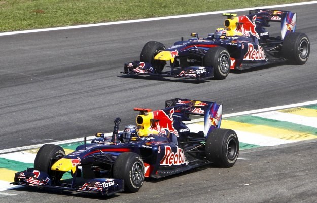 Sebastian Vettel i Mark Webber - oni wywalczyli dla Red Bulla pierwszy tytuł mistrza konstruktorów /AFP
