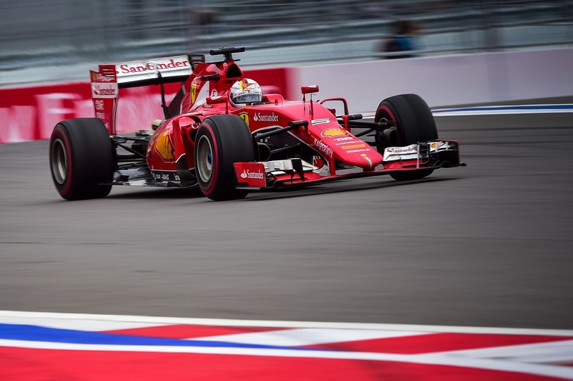 Sebastian Vettel, jest wymieniany obok Lewisa Hamiltona jako faworyt GP USA /AFP