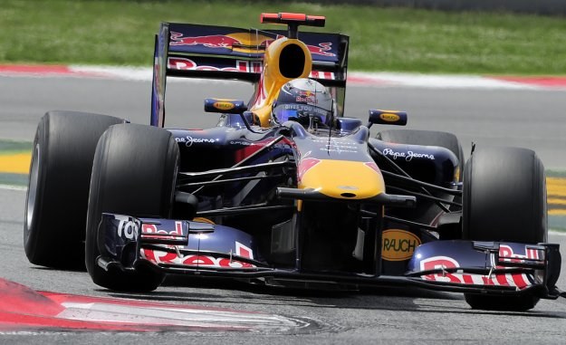 Sebastian Vettel w bolidzie ekipy Red Bull podczas GP Hiszpanii /AFP
