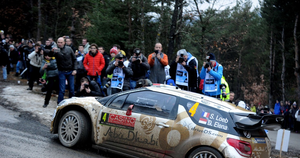 Sebastien Loeb na trasie odcinka testowego /AFP