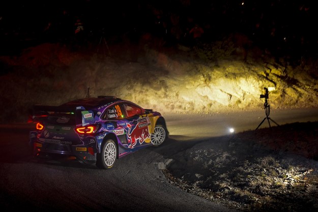 Sebastien Loeb w Fordzie Puma Rally1 na trasie Rajdu Monte Carlo /Reporter Images /PAP/EPA