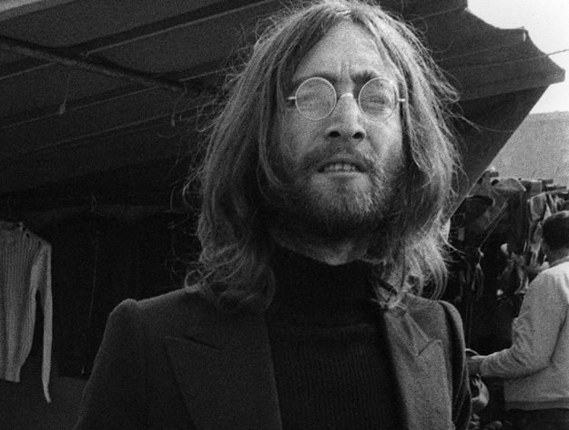 Sedes Johna Lennona został kupiony za prawie 10 tysięcy funtów /arch. AFP
