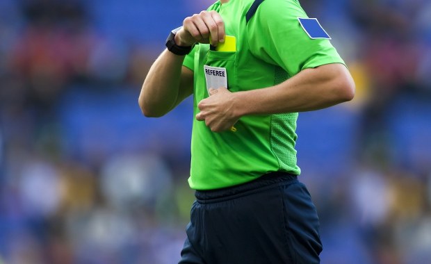 Sędzia kopnął piłkarza. Jest decyzja Komisji Dyscyplinarnej 