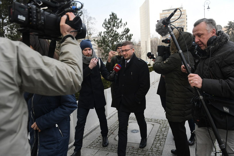 Sędzia Paweł Juszczyszyn w drodze do Kancelarii Sejmu / 	Marcin Obara  /PAP