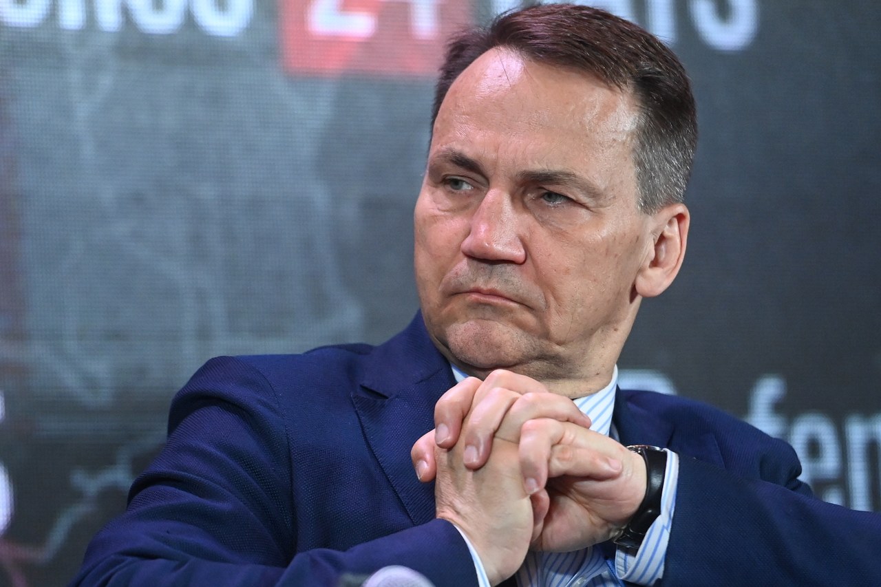 Sędzia Szmydt chce azylu na Białorusi. Sikorski: Bulwersująca sprawa