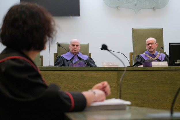 Sędziowie Adam Roch (P) i Ryszard Witkowski (L) na sali Sądu Najwyższego w Warszawie /Mateusz Marek /PAP