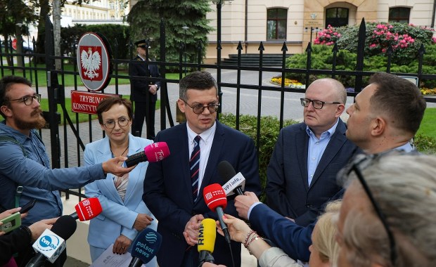Sędziowie pojawili się przed Trybunałem. "Przekazaliśmy prezesowi decyzję ETPCz"