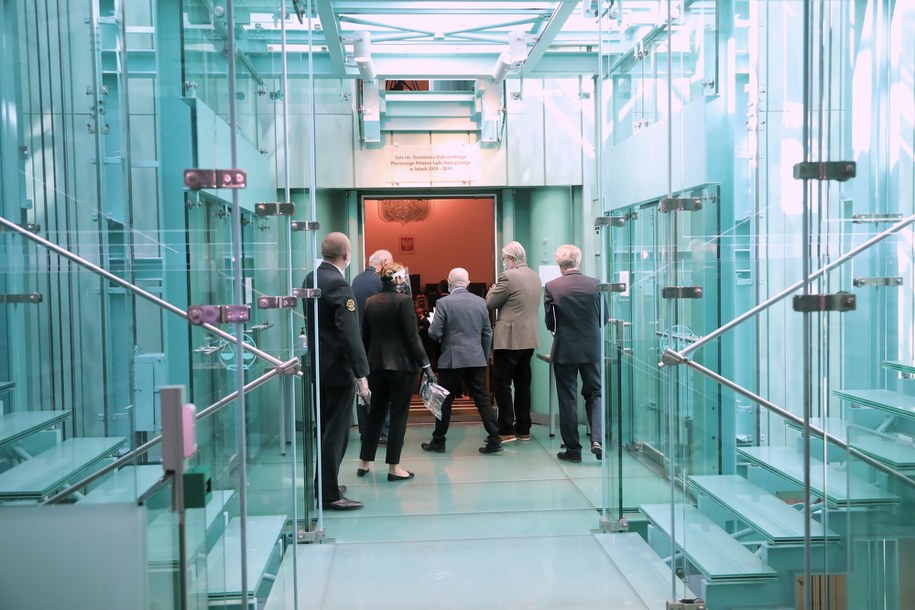 Sędziowie w drodze na posiedzenie Zgromadzenia Ogólnego Sędziów Sądu Najwyższego /	Wojciech Olkuśnik /PAP