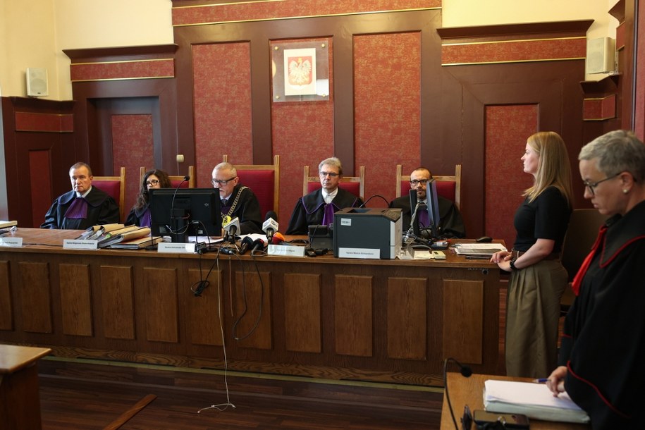 Sędziowie: Wojciech Kopczyński, Aleksander Sikora, Małgorzata Niementowska, Piotr Filipiak i Marcin Schoerborn /Jarek Praszkiewicz /PAP