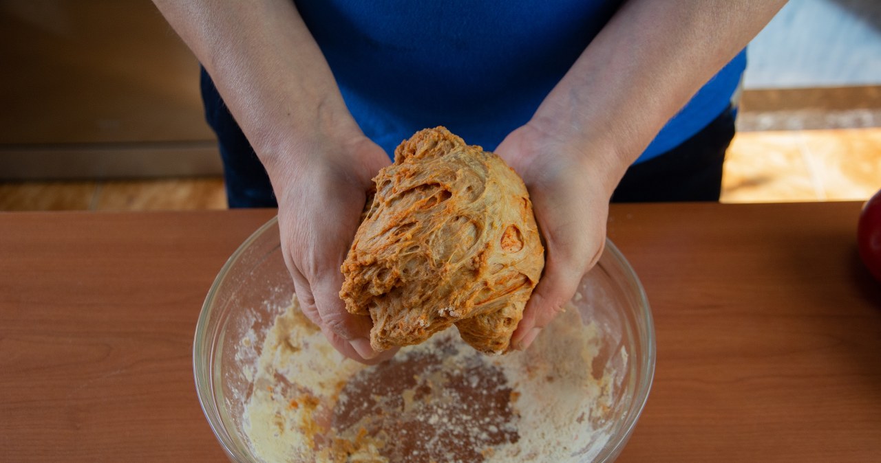 Seitan to przysmak pozyskany z glutenu, czyli białka występującego w ziarnach zbóż. /123RF/PICSEL