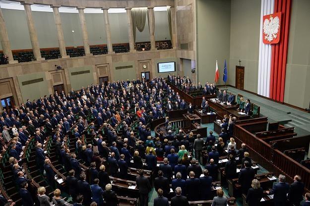Sejm debatuje nad budżetem na 2017 r. /PAP