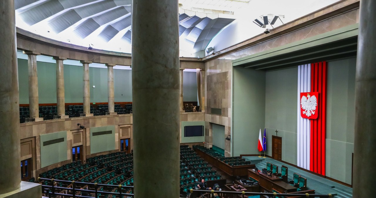 Sejm dyskutował o rządowym projekcie ustawy o zmianie ustawy o rynku mocy /Adam Burakowski /Reporter