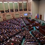 Sejm: Grubo ponad tysiąc zaległych odpowiedzi na pytania posłów