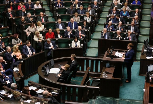 Sejm nie zgodził się na odrzucenie projektu Kukiz'15 ws. zmian w konstytucji /Tomasz Gzell /PAP