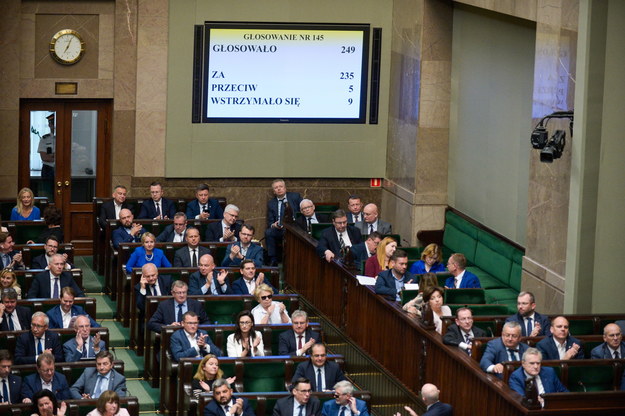 Sejm po głosowaniu w sprawie komisji ds. badania wpływów rosyjskich / 	Marcin Obara  /PAP