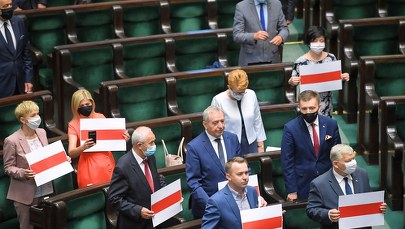 Sejm potępił przemoc władz Białorusi. Chce przyjmowania białoruskich uchodźców