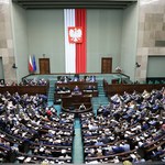 Sejm przeciw odrzuceniu ustawy dot. zmian w regule wydatkowej