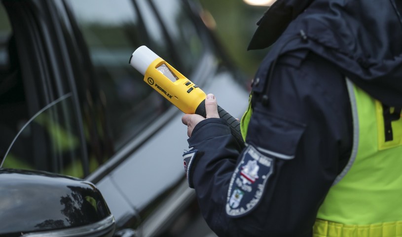 Sejm przegłosował poprawki do Kodeksu karnego w zakresie przepadku pojazdu za jazdę pod wpływem alkoholu /PIOTR JEDZURA/REPORTER /East News