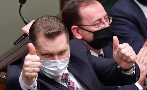 Sejm przyjął „lex Czarnek”. Wzmocniona rola kuratorów