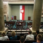 Sejm przyjął uchwałę ws. przyjmowania migrantów