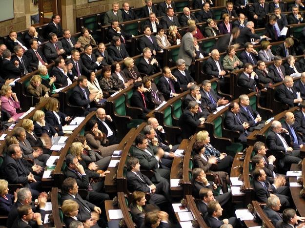 Sejm przyjął ustawę o spreadach /AFP