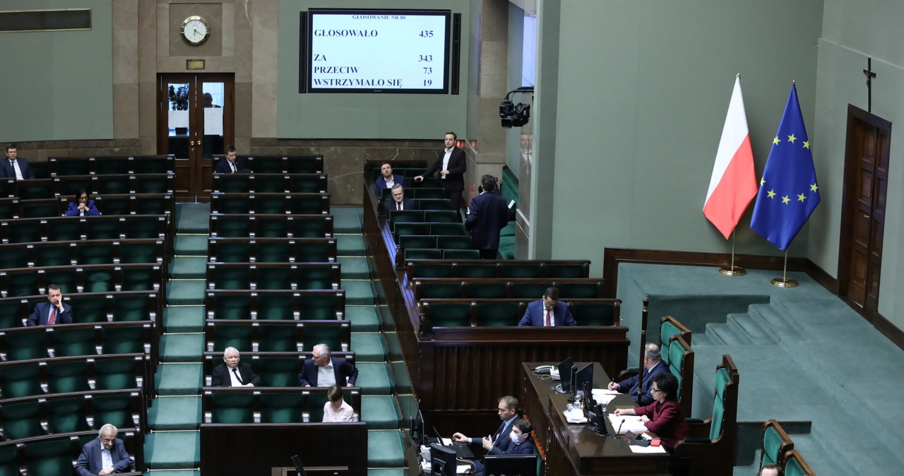 Sejm przyjął ustawę o tarczy antykryzysowej / 	Leszek Szymański    /PAP