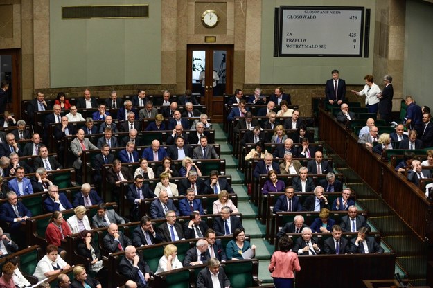 Sejm rozstrzygnął przetarg na budowę gabinetu lekarskiego /Jakub Kamiński   /PAP