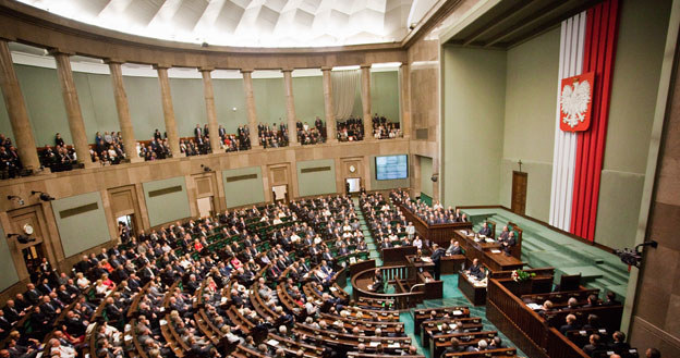 "Sejm Rzeczypospolitej Polskiej uczyni wszystko co możliwe, aby wynagrodzić krzywdy" (zdjęcie ilustracyjne) /Janek Skarżyński /AFP