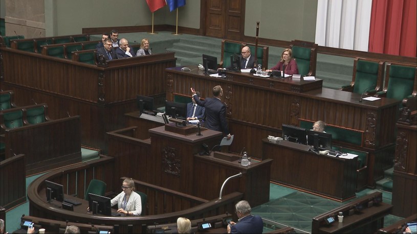 Sejm. Sławomir Nitras starł się z wicemarszałek Małgorzatą Gosiewską /Polsat News